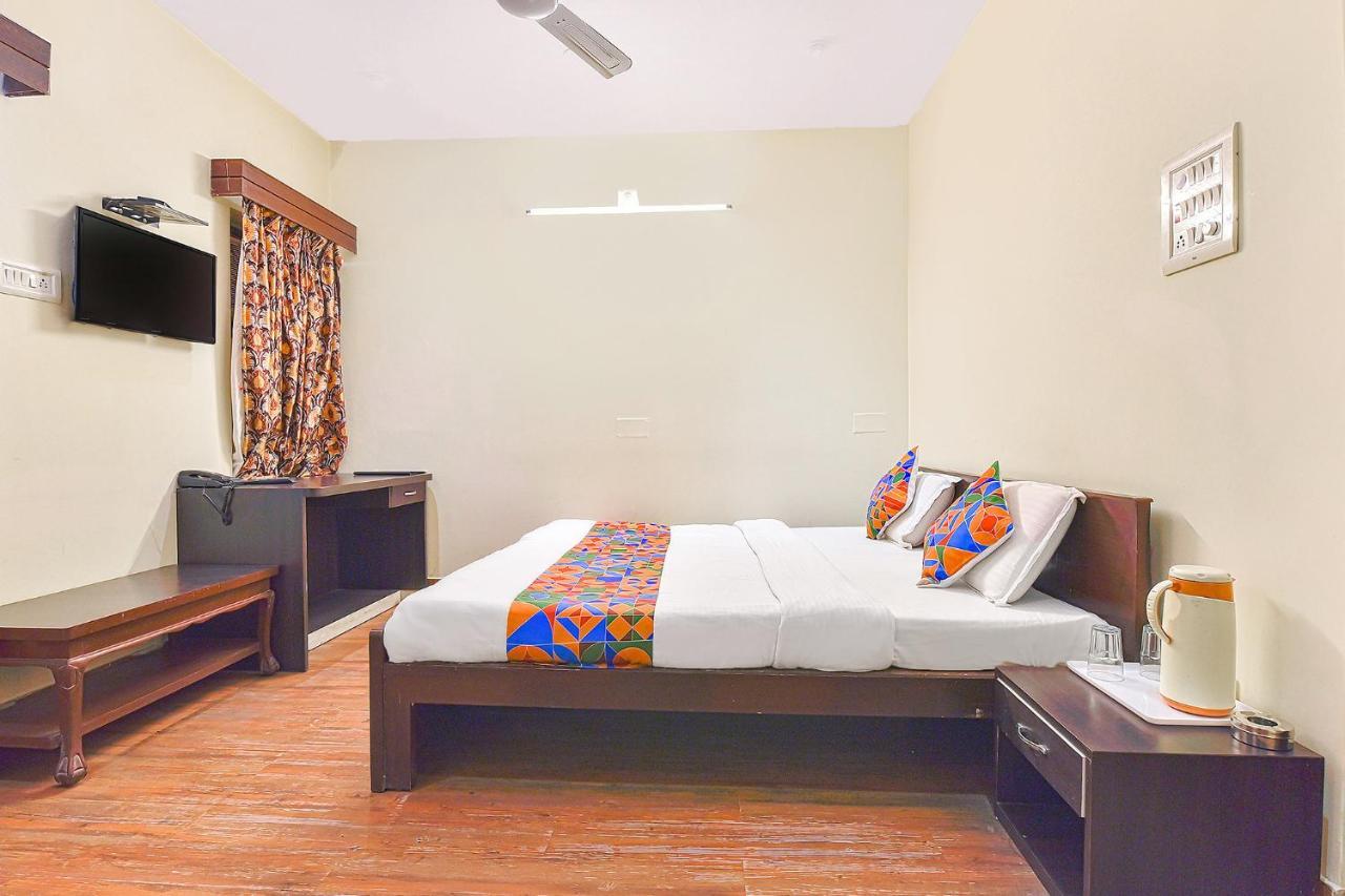 Collection O Royal Icon Hotel Udaipur Ngoại thất bức ảnh