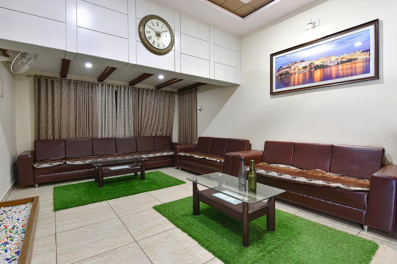 Collection O Royal Icon Hotel Udaipur Ngoại thất bức ảnh