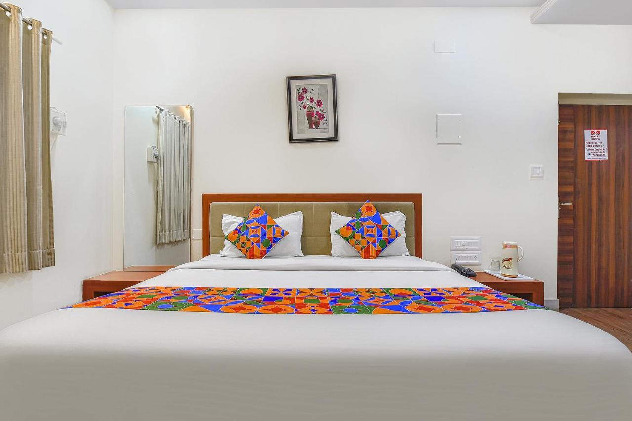 Collection O Royal Icon Hotel Udaipur Ngoại thất bức ảnh