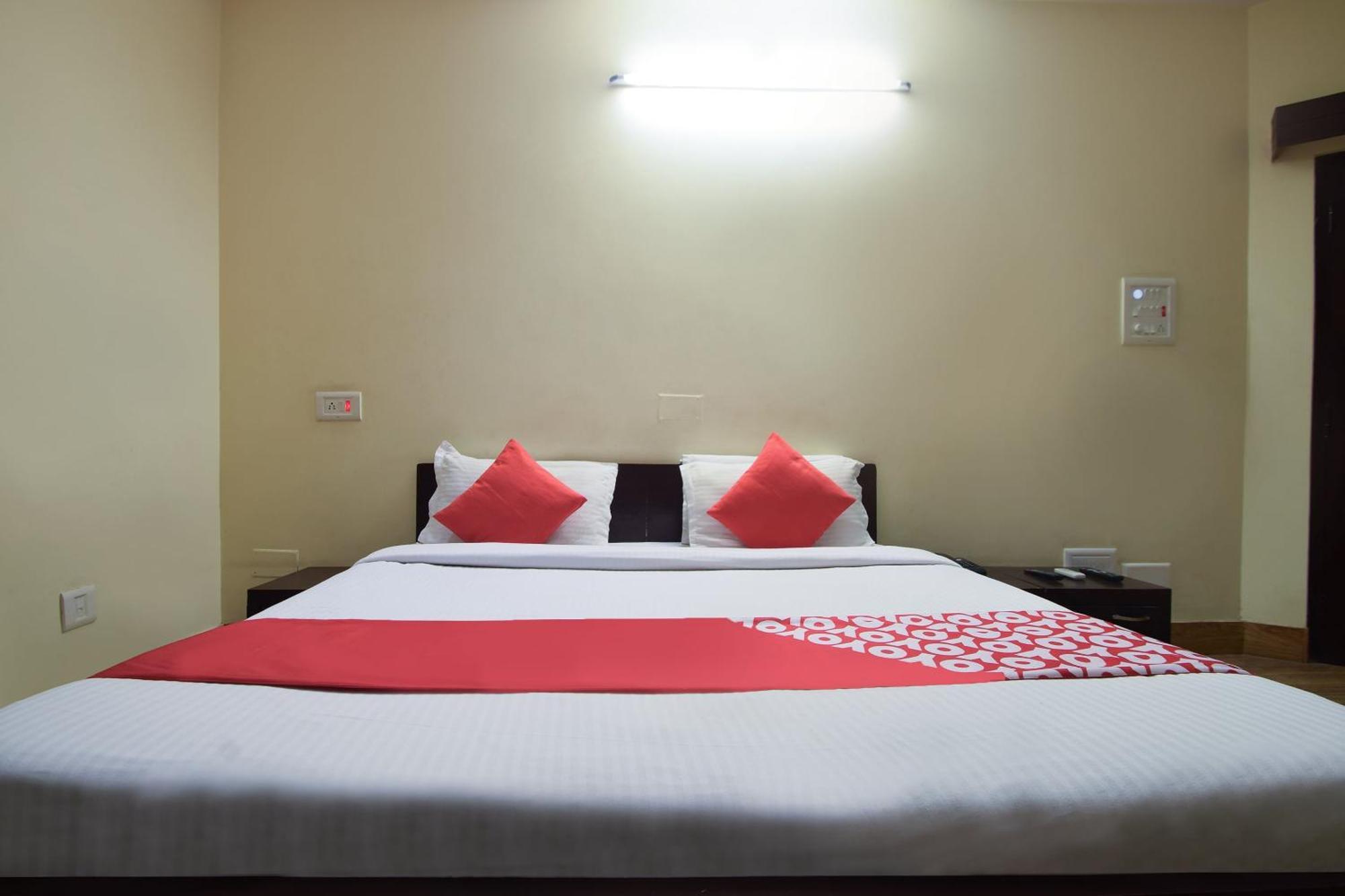 Collection O Royal Icon Hotel Udaipur Ngoại thất bức ảnh